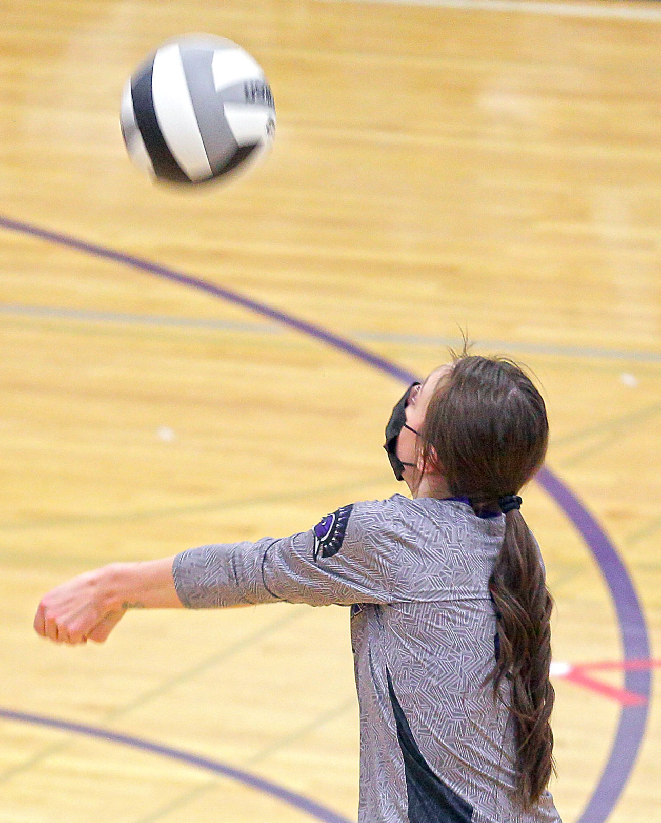 Fallon at Spring Creek Volleyball 24.jpg